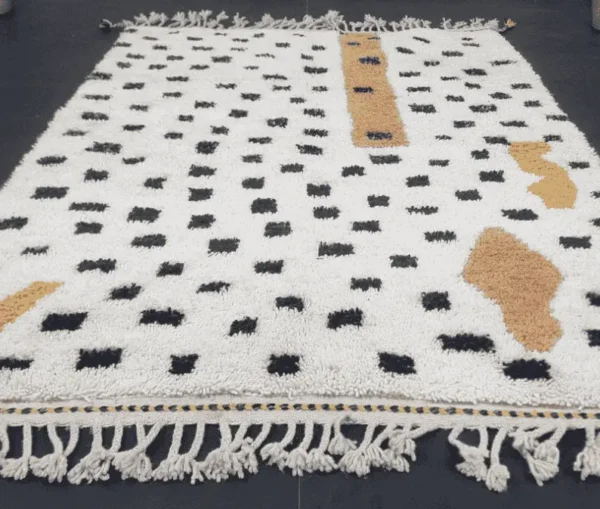 Shop White and Blanck Rug – Modern, Stylish & High-Quality - Image 2