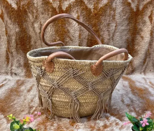 Classic Straw Bag with Leather Handles - Image 5