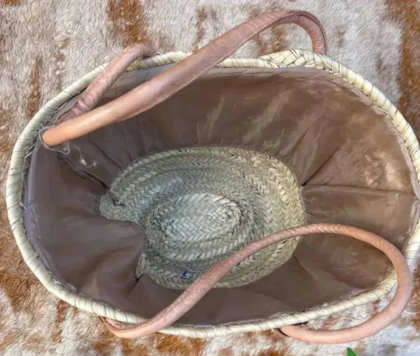Classic Straw Bag with Leather Handles - Image 4